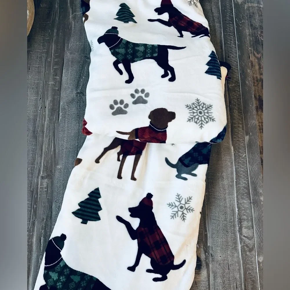 Eddie Bauer Christmas Holiday Dog Print Ultra Plush Faux Shearling Throw Blanket
